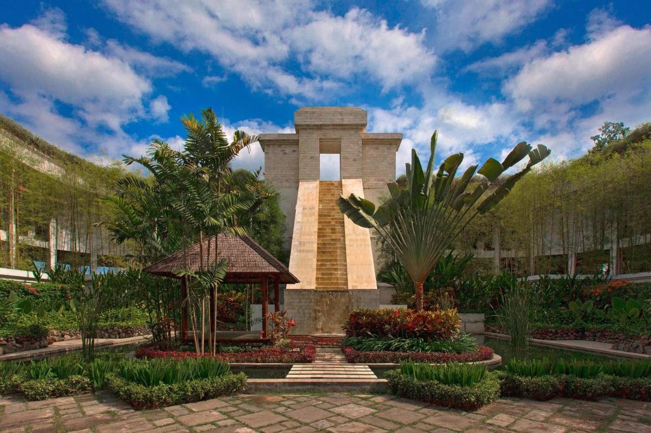 Sheraton Mustika Yogyakarta Resort&spa - Chse Certified Hotel